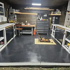 The 10' x 13' vinyl roll i bought for my shop