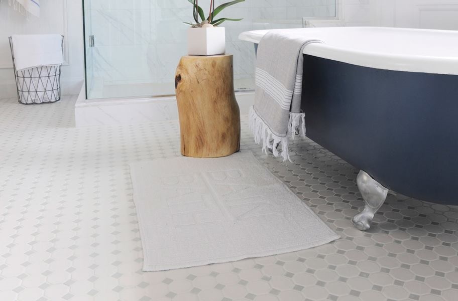 2022 Bathroom Flooring Trends 20, Shower Floor Tile Ideas 2021