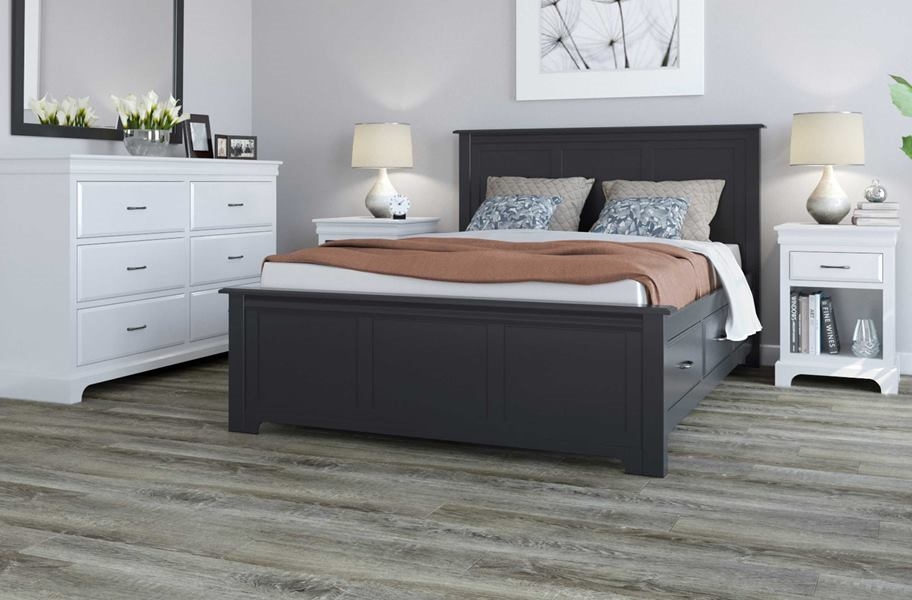 10 Vinyl Plank Flooring Pros And Cons, Bedrooms With Vinyl Plank Flooring