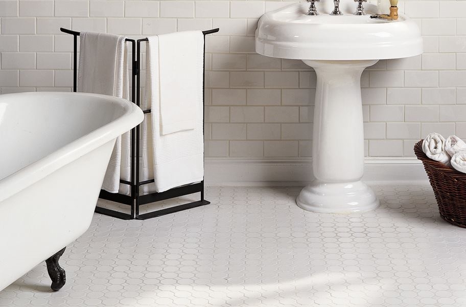Tile tile pattern in a bathroom setting