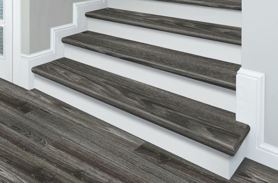 Install Vinyl Plank Flooring On Stairs, How To Install Snap Together Wood Flooring On Stairs