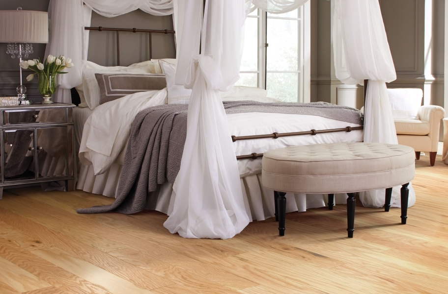 Bedroom Color Trends: Shaw Albright Oak Engineered Wood
