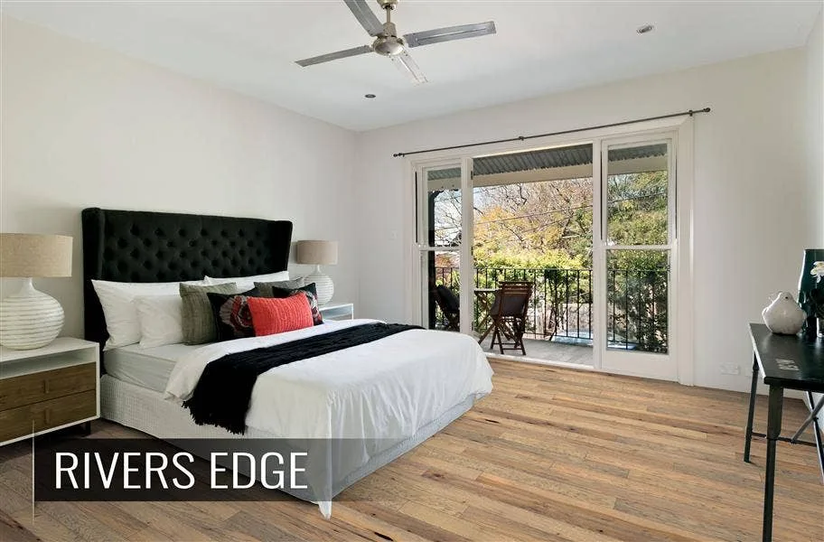 2017 Wood Flooring Trends: Update your home in style with these wood flooring trends that will stay in style the lifetime of your floor.