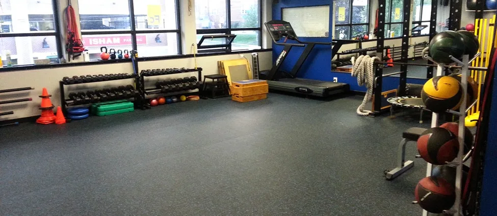 Home Gym Foam vs. Rubber: Everything you need to choose the right floor for your home gym