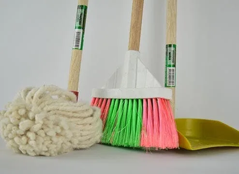 Engineered hardwood cleaning supplies