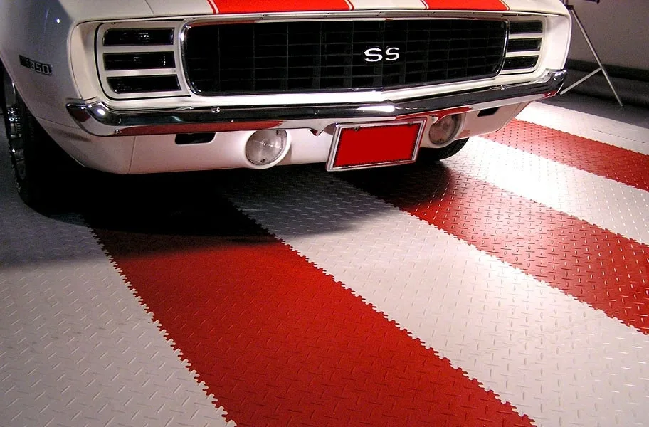 Diamond Flex Nitro Tiles in colors White and Terracotta