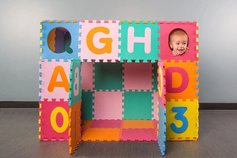 How to Build a Fort with Foam Tiles in 6 Easy Steps: Take your foam floor to the next level with this easy activity. Fun for parents and kiddos alike!