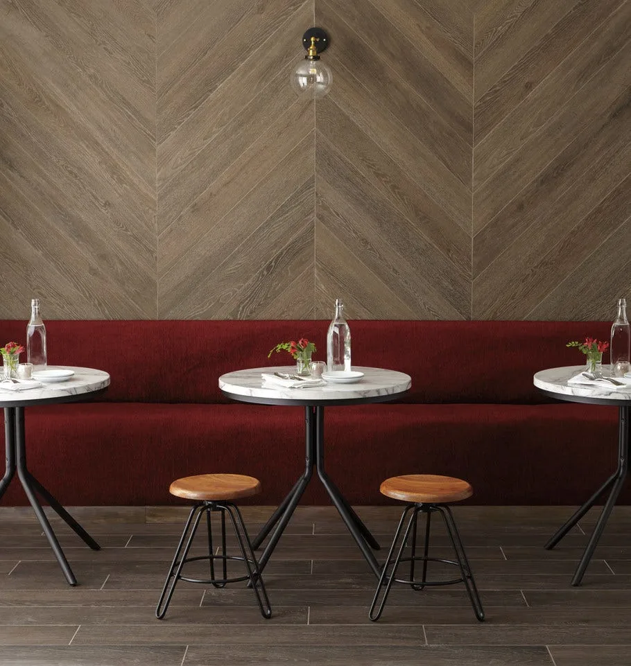 Single tile pattern in a commercial setting