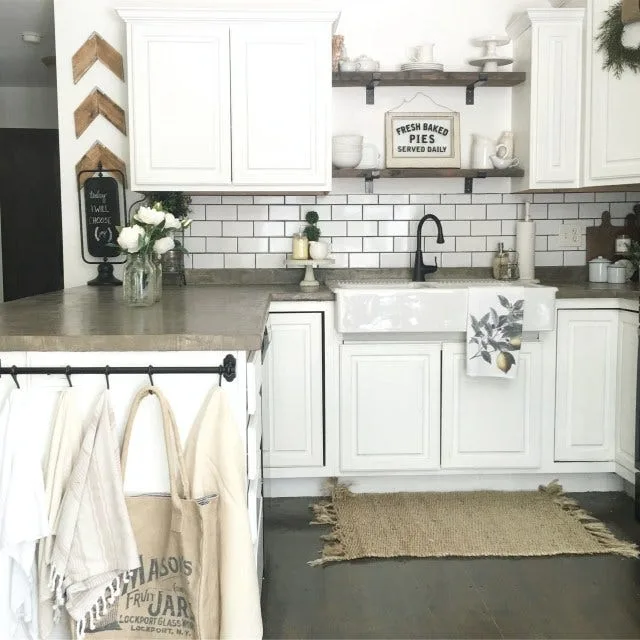 farmhouse kitchens