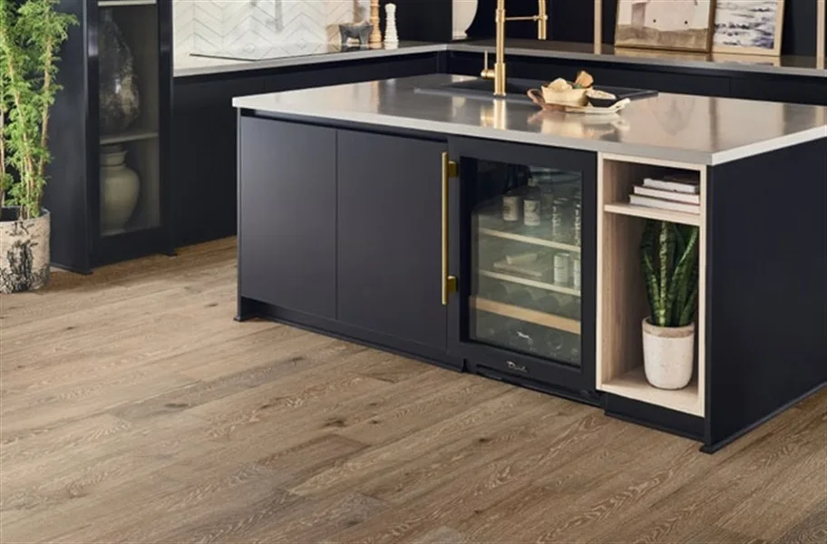 12mm Mannington Park City Oak Engineered Wood in a kitchen setting