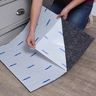 Peel & Stick Carpet Tiles