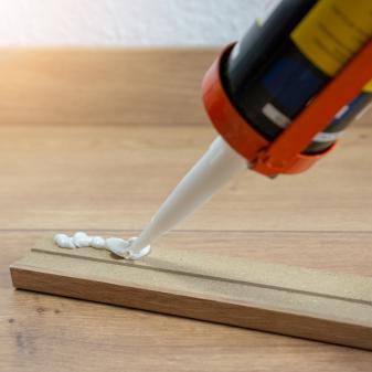 Flooring Adhesives / Glue