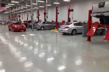 What is Rubber Flooring: Exploring the Versatility and Benefits