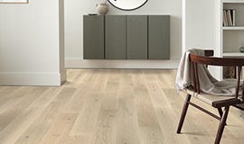 Wood & Laminate Flooring Wood & Laminate Flooring