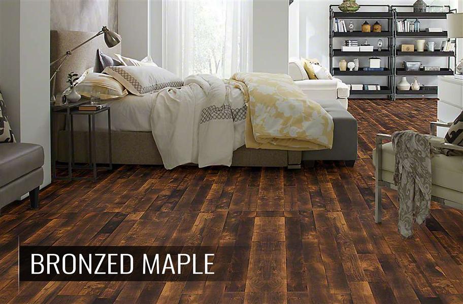 2017 Laminate Flooring Trends: Update your home in style with these laminate flooring trends that will stay in style the lifetime of your floor.