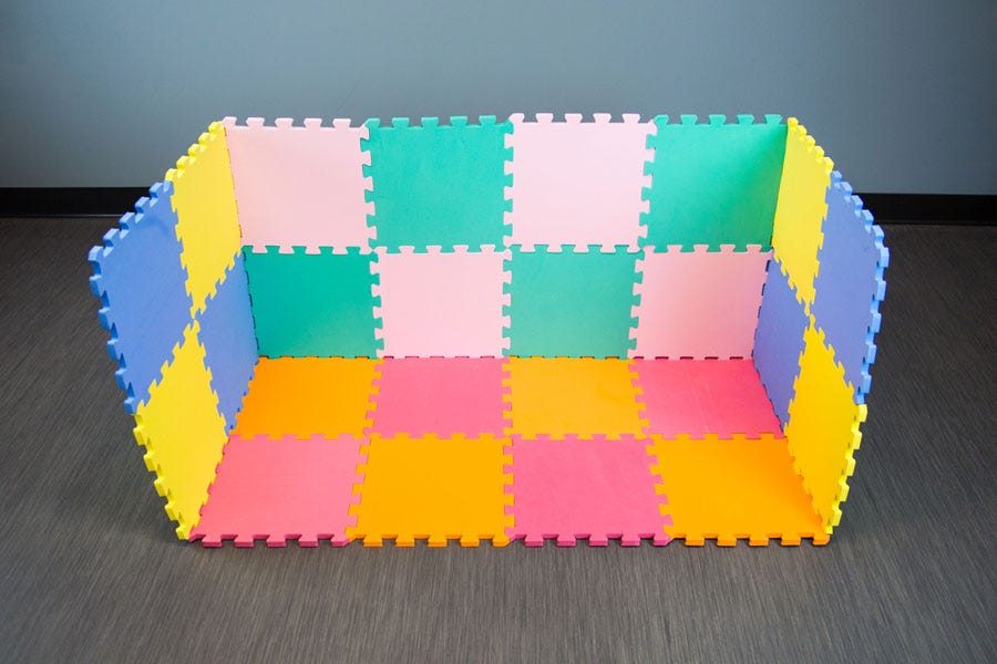 How to Build a Fort with Foam Tiles in 6 Easy Steps: Take your foam floor to the next level with this easy activity. Fun for parents and kiddos alike!