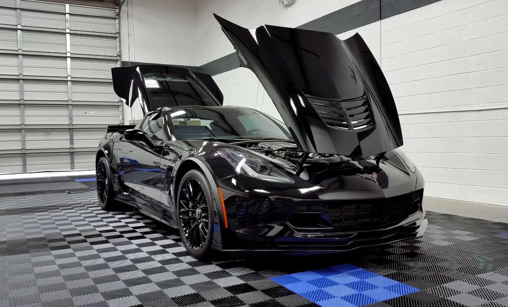 How to Choose Garage Flooring: Tiles, Rolls, Epoxy & More. Your definitive guide to choosing the best garage flooring at the best price.