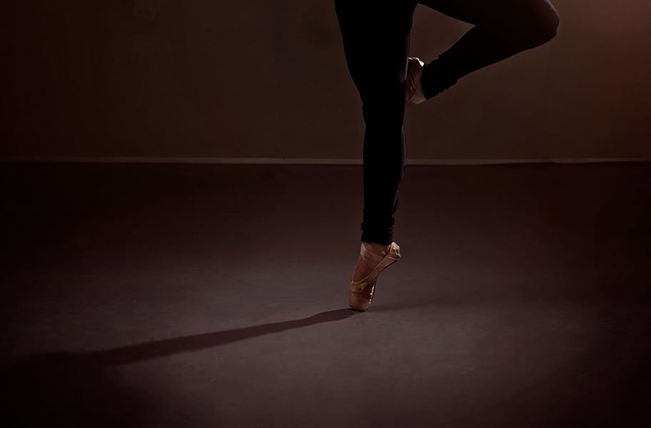 Black Rosco Adagio Dance Floor Rolls with a dance on them