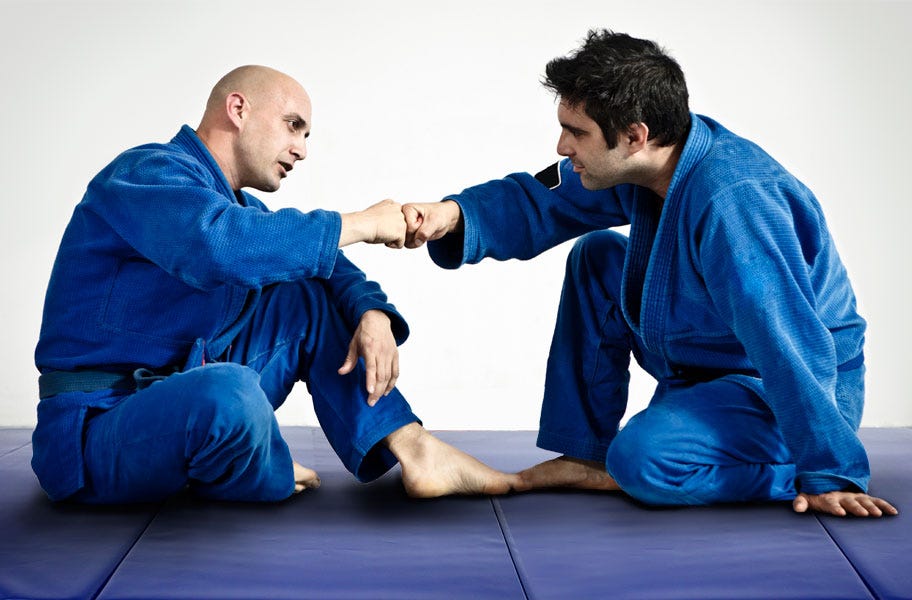 Looking for folding mats? Check out our buying guide to find the best folding mats for your skill level. Practice with safety in mind.