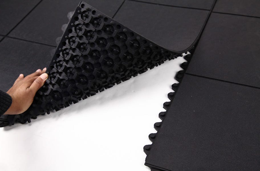 High Impact Flooring Buying Guide: Find the perfect floor for your toughest workouts.