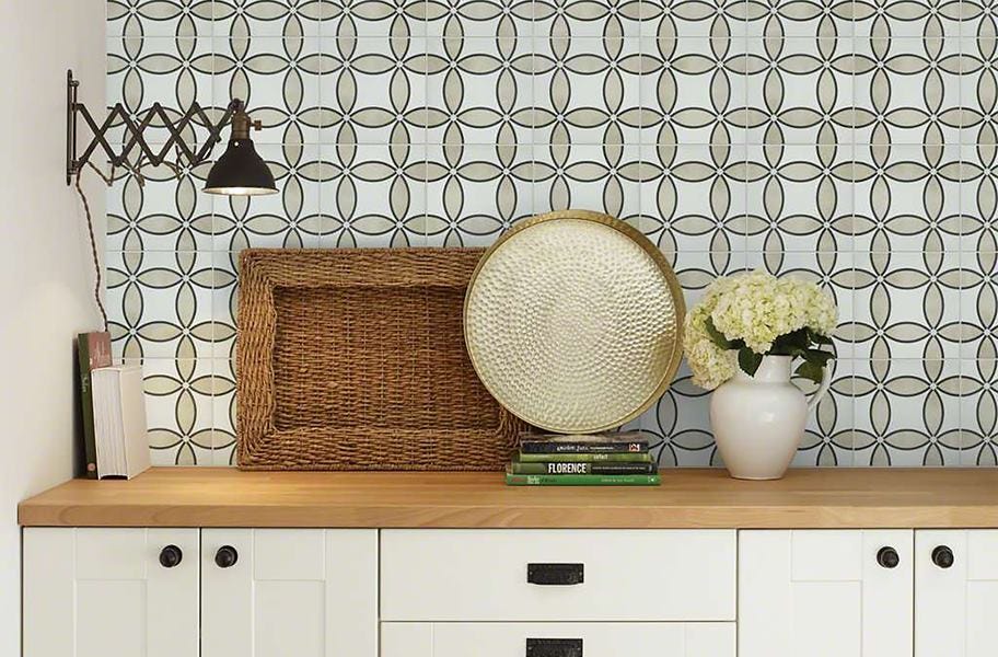 beige and white patterned wall tile over kitchen counter