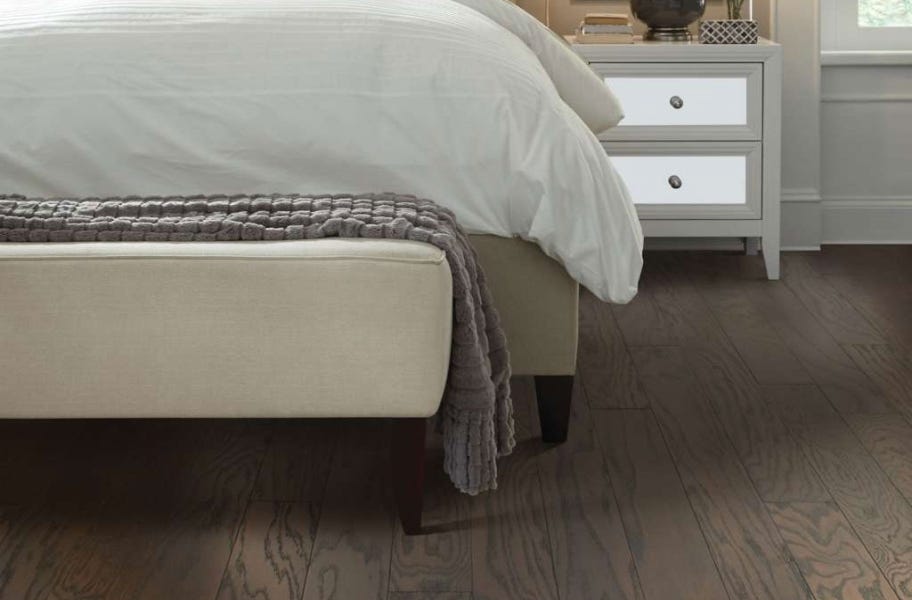 The Basics of Engineered Hardwood: Shaw Albright Oak Engineered Wood