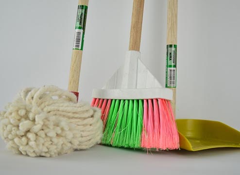 Engineered hardwood cleaning supplies