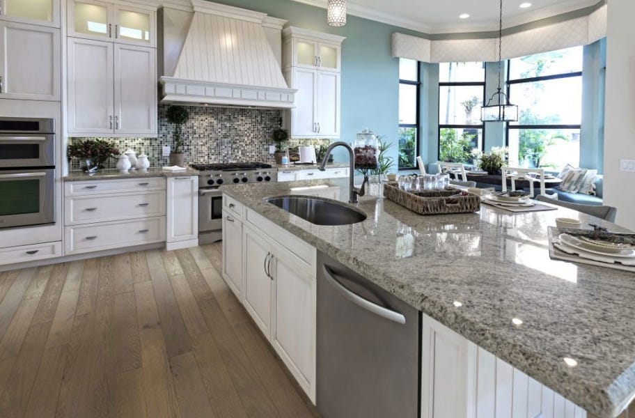 Smokey Mountain Oak Engineered Wood