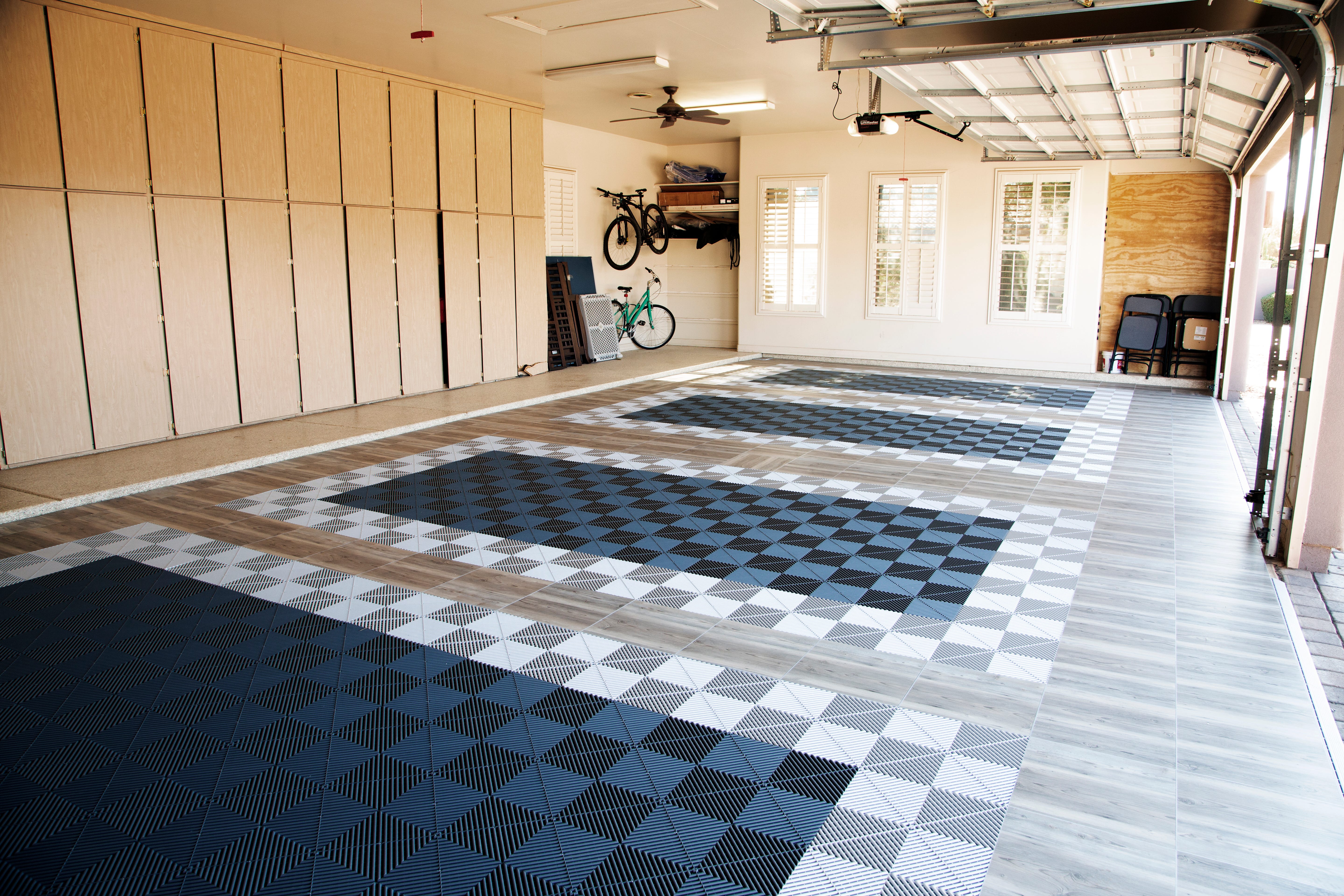 Swisstrax Vinyltrax Tiles