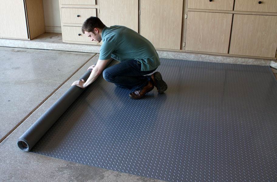 Diamond Nitro Rolls. A simple DIY garage flooring idea to make over your space in no time. 